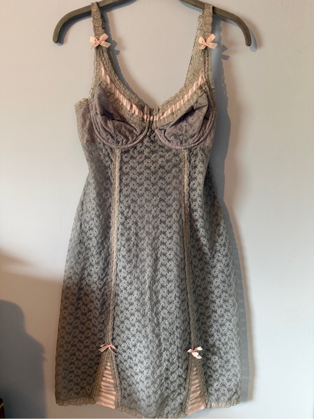 Vintage Soft Lace Chemise Slip in Grey with Pink Trim